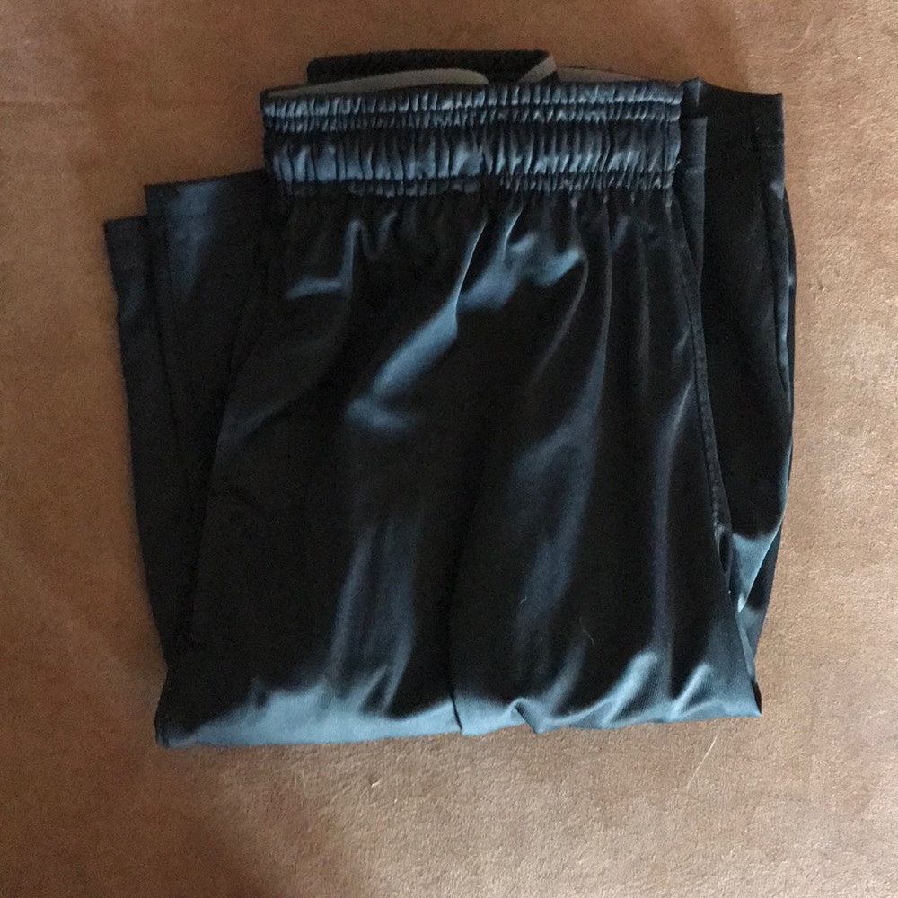 Small under armour basketball shorts
